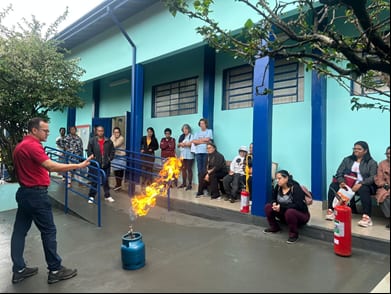 Ação Educativa sobre Prevenção de Incêndios e Primeiros Socorros